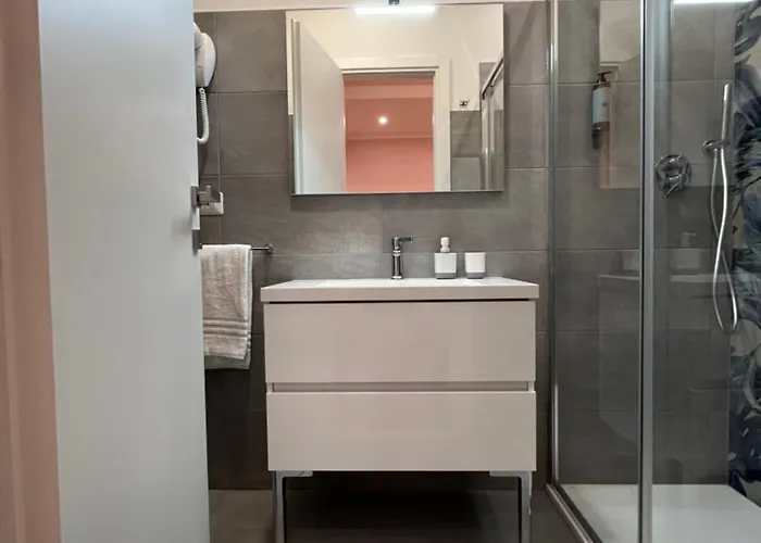 Guest house Colosseum Deluxe 4*