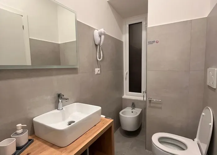 Colosseum Deluxe 4* Rome