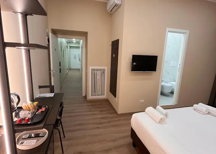 Guest house Colosseum Deluxe 4*
