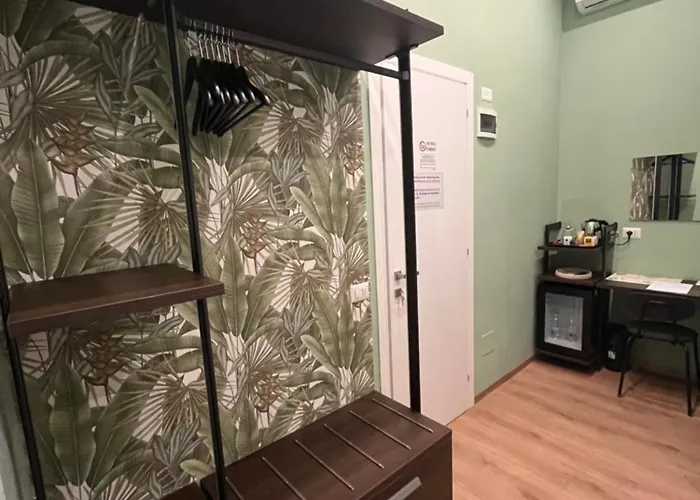 Colosseum Deluxe Guest house